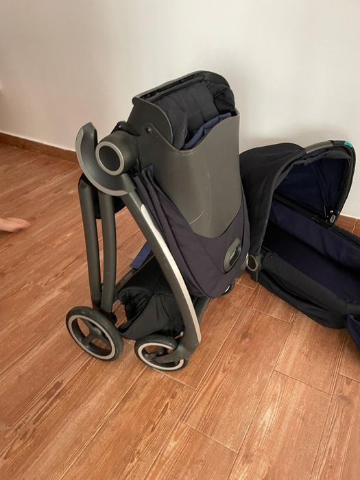 Cărucior gb 3 în 1