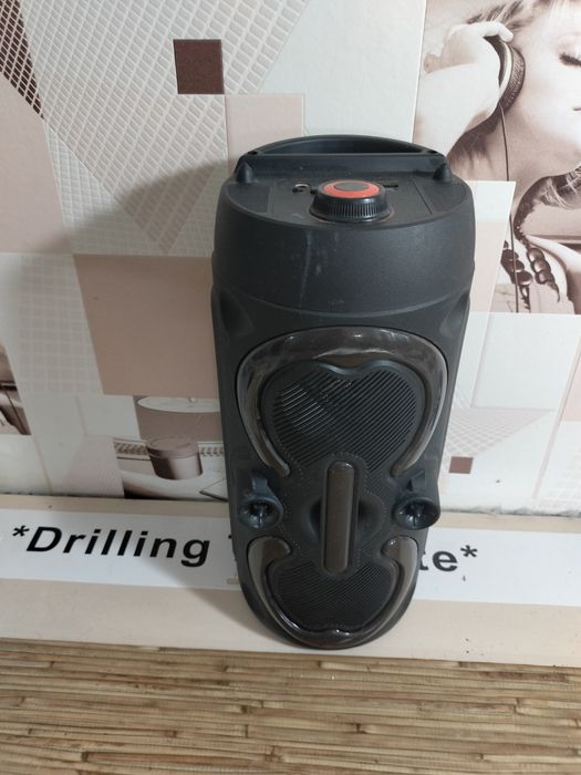 Продам музыкальную колонку