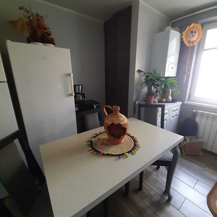 Vanzare apartament 4 camere