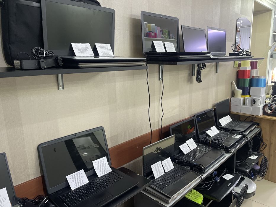 Ноутбук HP Pavillion 15-ec0031ur