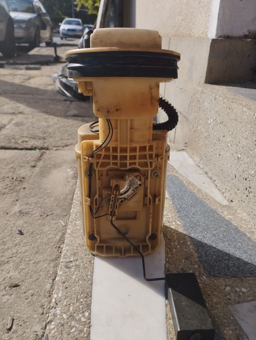 Горивна помпа за Golf 4 1.4 бензин