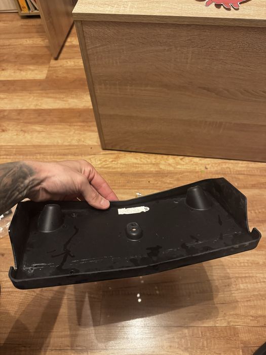 Поставка/държач за регистрационен номер мерцедес Е63 w213