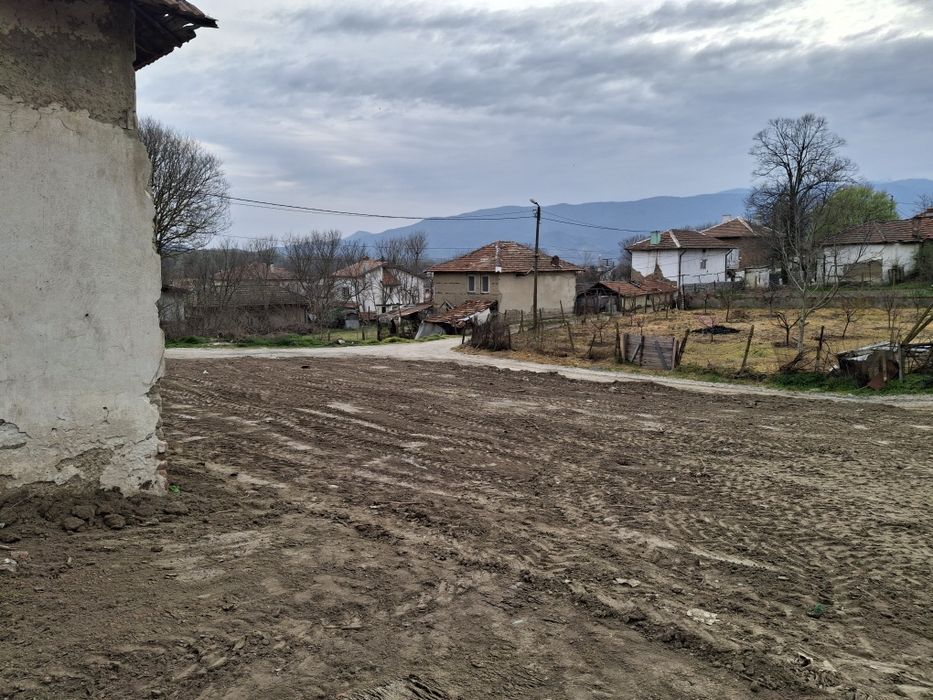 Имот в с.Кулата общ.Петрич