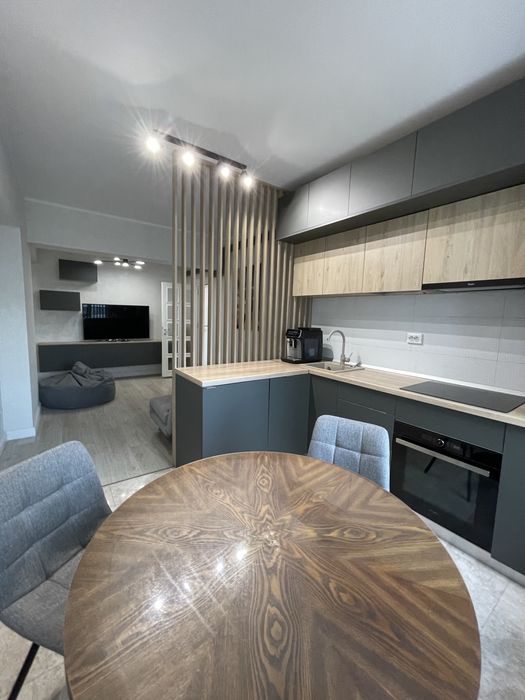 De închiriat Apartament Premium 2 camere open-space | Complex Royal Town Copou