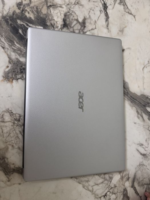 Продается Ноутбук Aser Aspire1