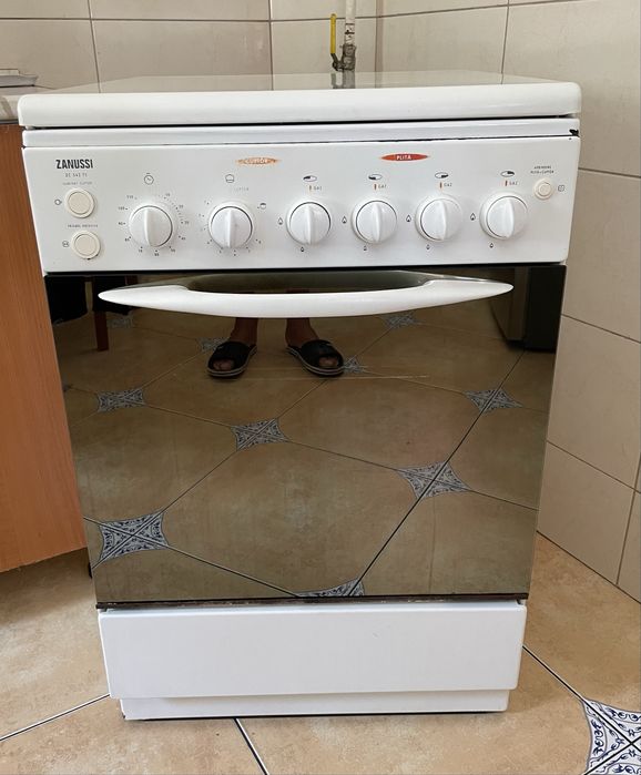 Vand Aragaz Zanussi