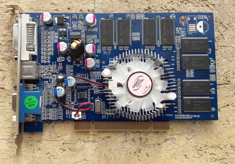 Placa video de colectie nVIDIA Geforce FX 5200 PCI 256MB DDR 128bit