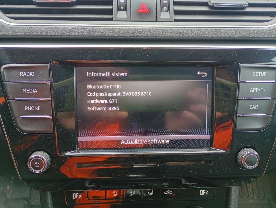 Unitate multimedia Skoda superb 3