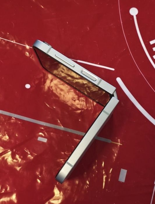 ***512GB Samsung Z Flip 6 Гаранция Технополис 2026г. Mint | Зелен