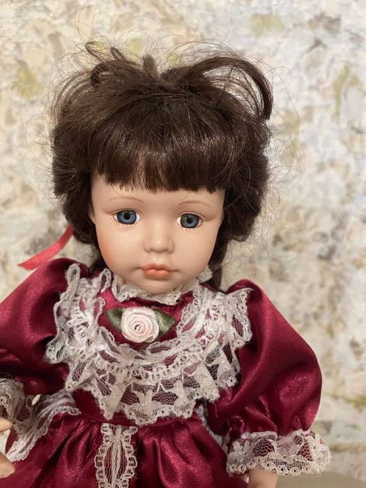 Кукла фарфоровая коллекционная (США)