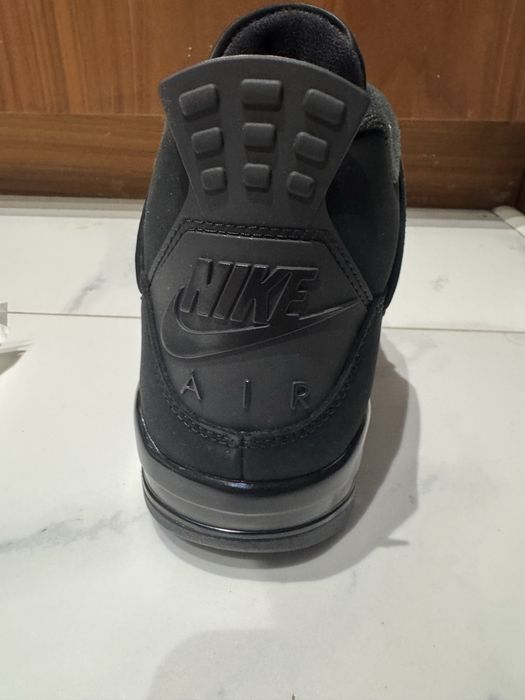 Jordan 4 Retro Black Cat 2025 Оригинални нови