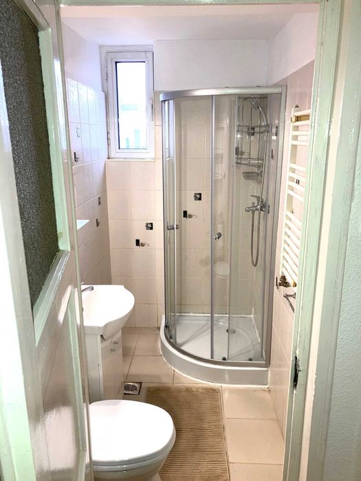 Piata Amzei / Calea Victoriei – 5 min. pana la Metrou Piata Romana