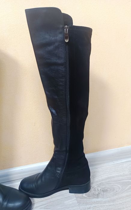 Дамски кожени чизми
