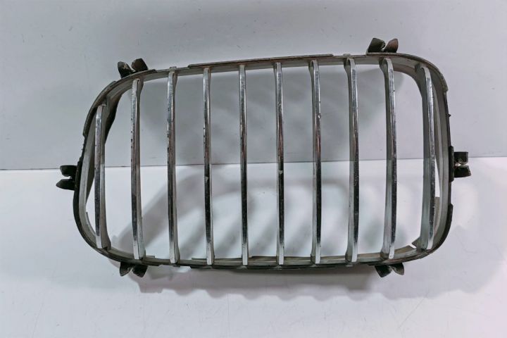 Grila radiator  511381950550 BMW Seria 3 E46