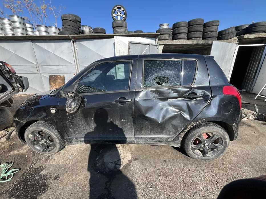 Suzuki Swift 1.3MTJ 2005г НА ЧАСТИ!!!