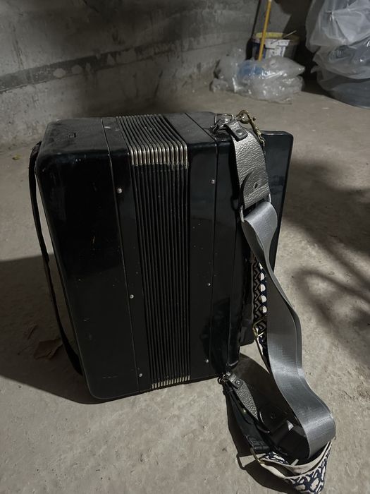 Баян сатылады барлыгы истит 100%