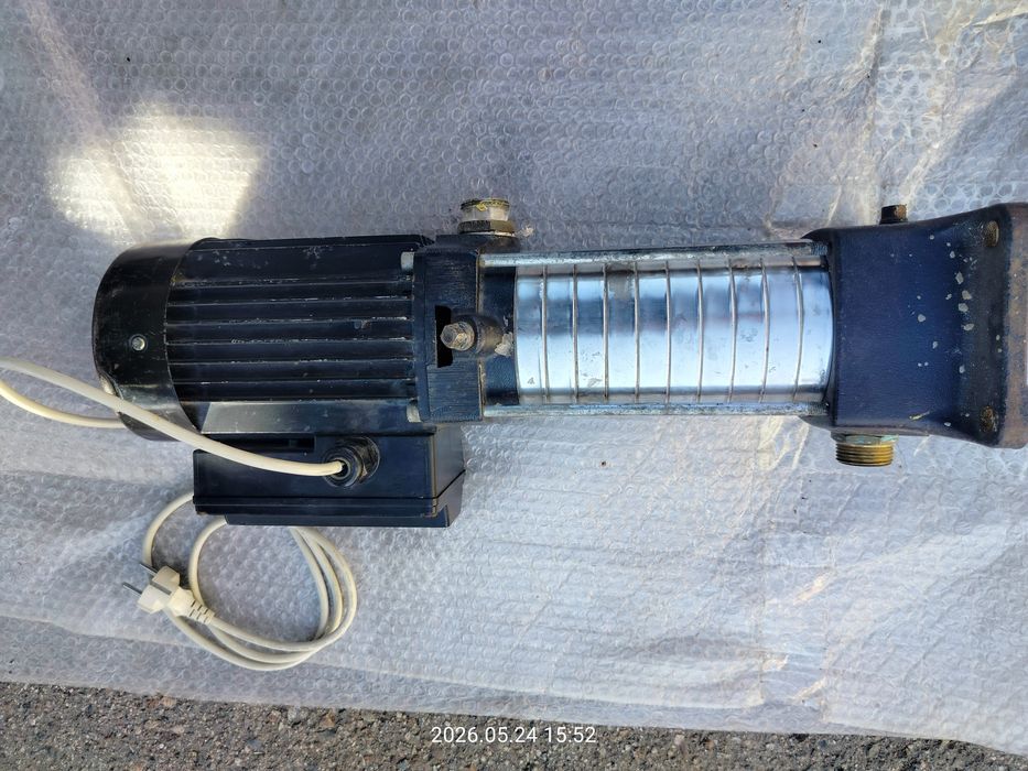 Продам насос " Crundfos " .