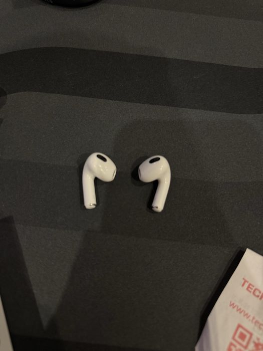 AirPods (3rd generation)