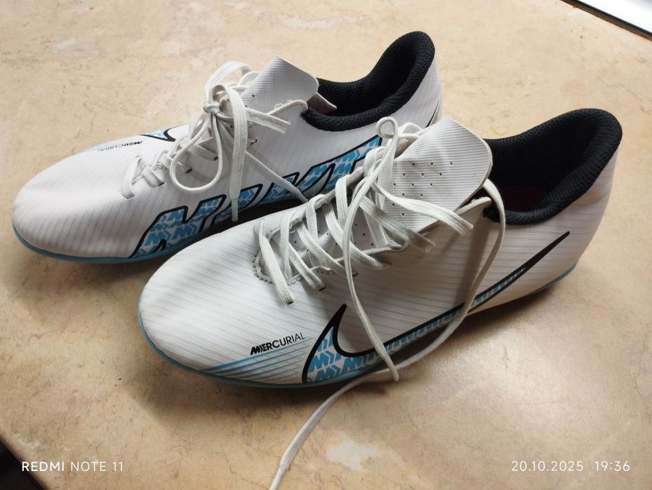 Футболни  Обувки Бутонки NIKE