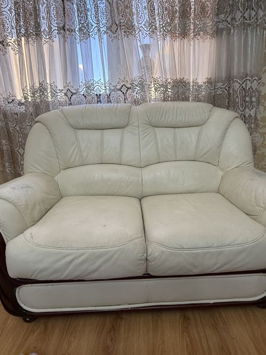 Продам диван с креслом