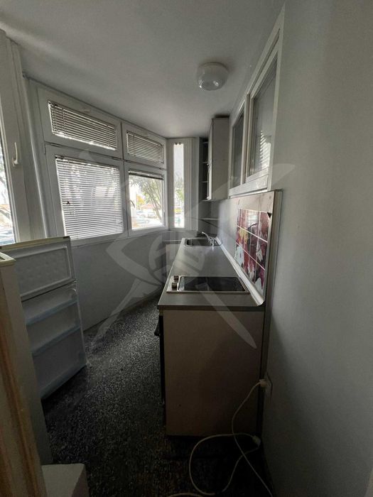 Дава се под наем Двустаен апартамент в Варна, Лятно кино Тракия - 45 кв.м за 375 € - Снимка #1