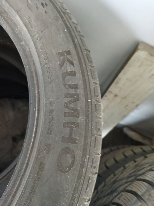 Продам шины r19 стояли на БМВ
