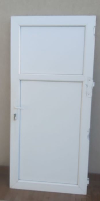 Vând ușă termopan