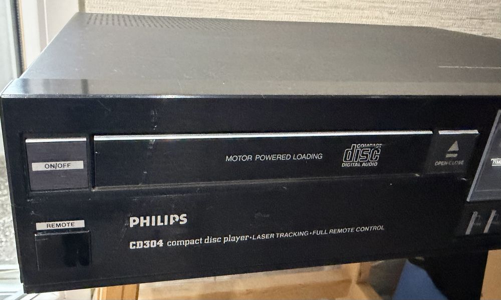 Philips CD304  CD плейър CDM-1