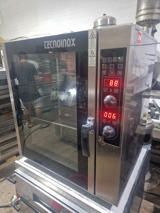 Cuptor electric la 380v, capacitate mare, stare buna, gastro sau patis