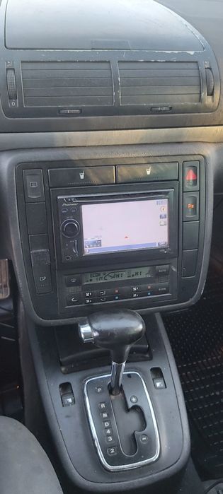 Volkswagen Sharan 2004 diesel, 1.833 € — imagine 5