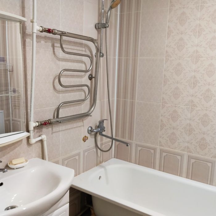 Продам 3 улучш Естая 132