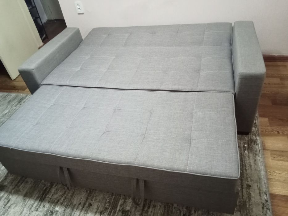 Диван кровать раскладной продается.