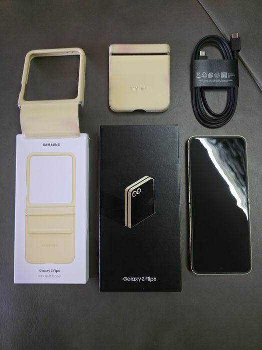 Samsung S 23 ultra 512 GB Нов с гаранция и Samsung Z Flip 6