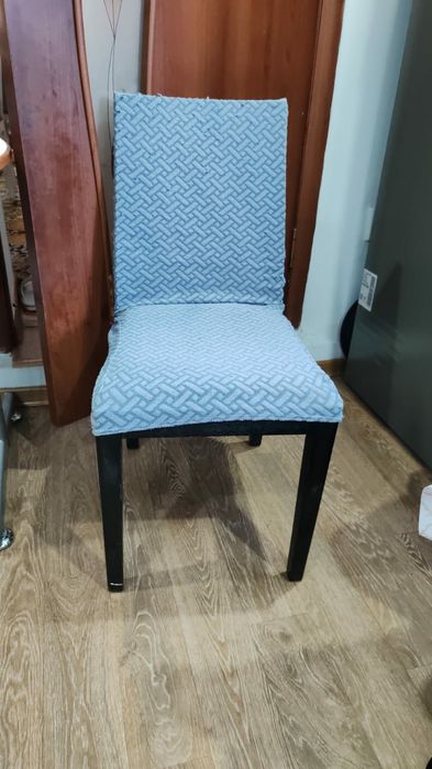 Продам столы и стулья