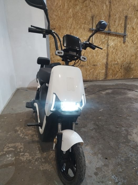 Продам электроскутер электровелосипед