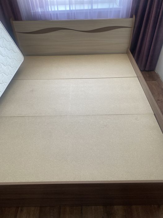 Продам кровать  размер 200х160