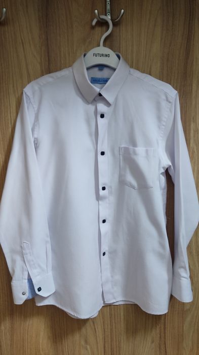 Школьные белые рубашки