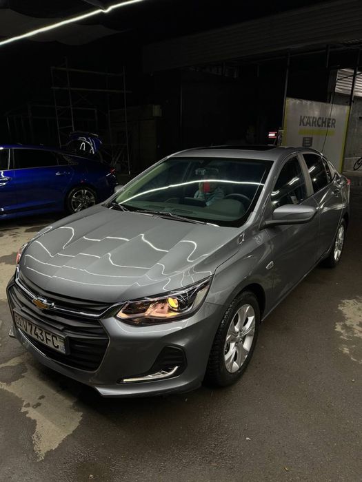 Onix Premier 2023 года