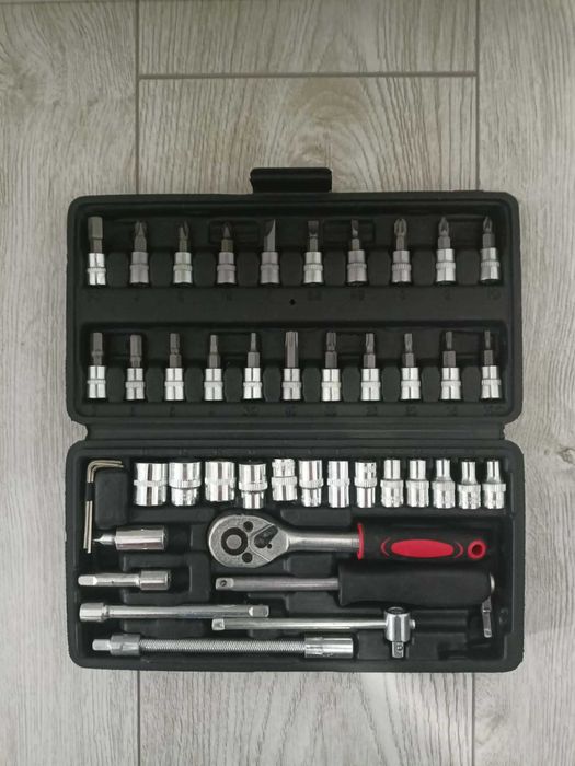 Trusă chei tubulare