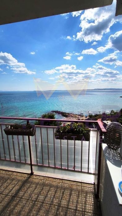 Продава се Тристаен апартамент в Свети Влас - 112 кв.м за 1492 €/кв.м - Снимка #2