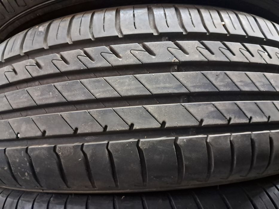 Anvelope second vara 215 60 R17 Laufen