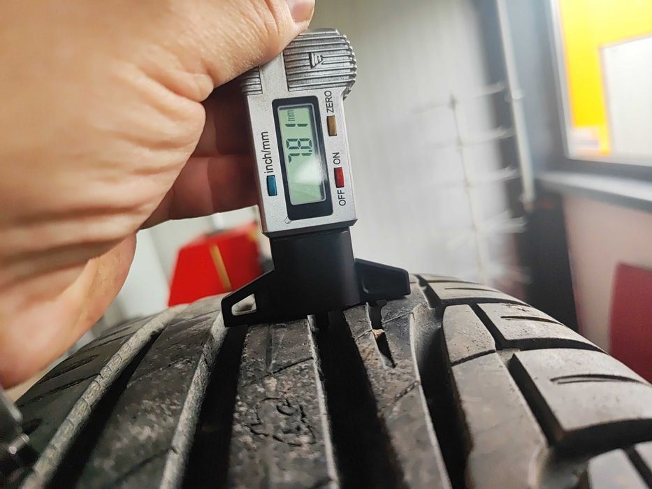 2бр.летни гуми 205/60/16 Uniroyal