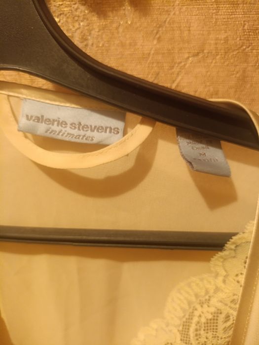 Пенюар с накидкой