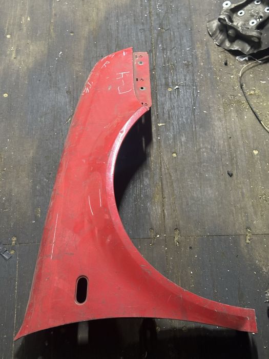 Крыло Volksvagen Golf 4 правое