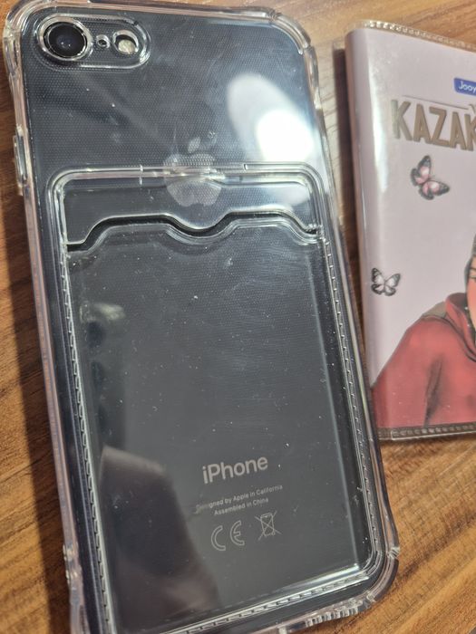 Айфон Se 2020 в отличном состоянии