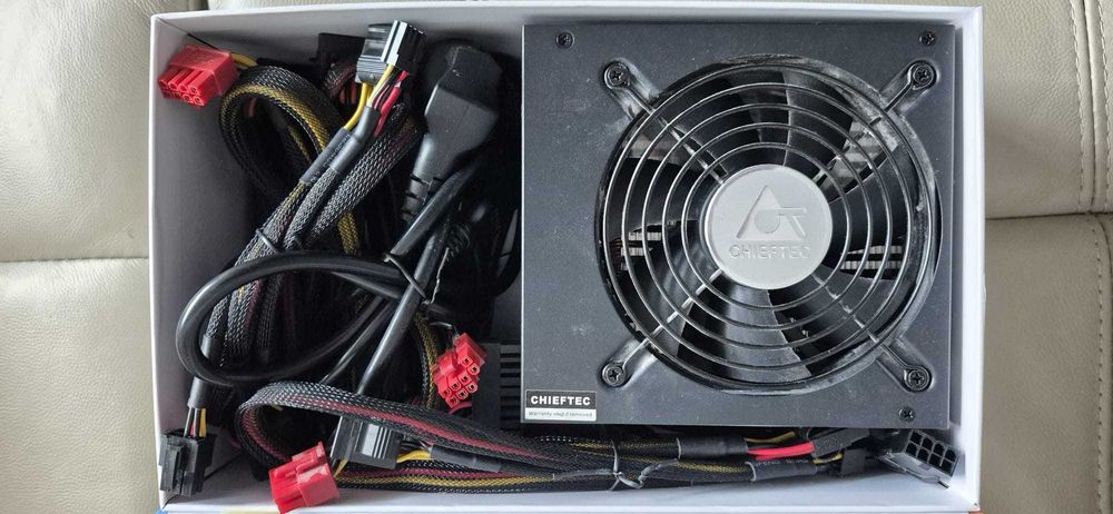 Sursa PC Chieftec A80 750W