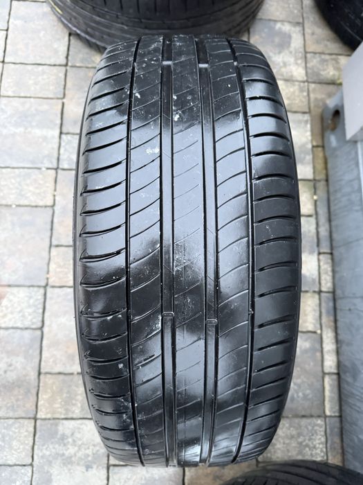 audi a4 2017г  Оригинални летни гуми 18 цола 225/50/18 - 350€