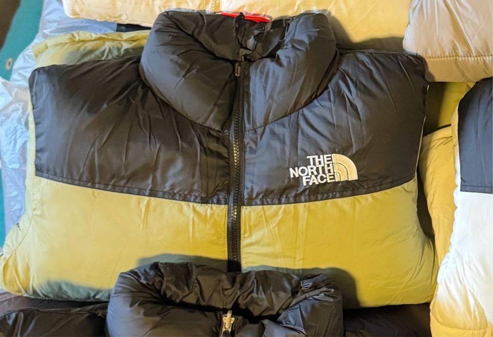 The north face puffer.    S,M,L,XL