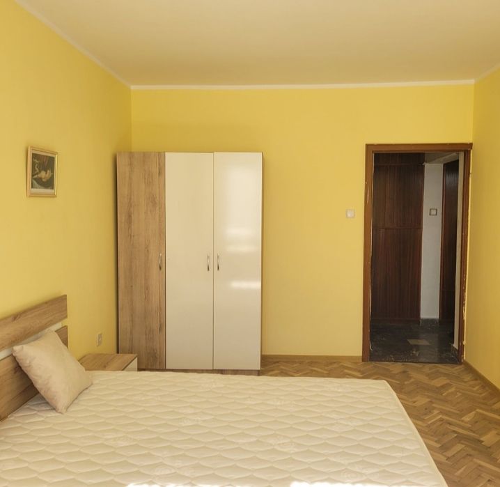 Дава се под наем Двустаен апартамент в София, Зона Б-5 - 80 кв.м за 665 € - Снимка #2