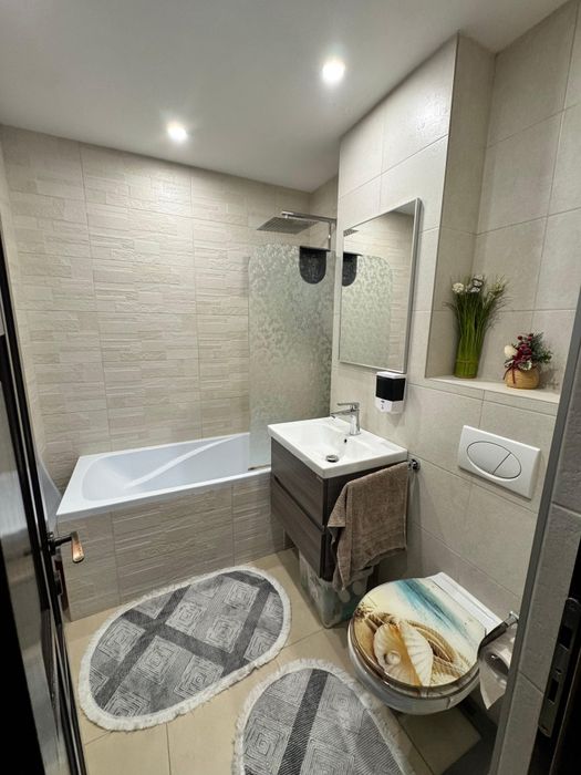 Vand apartament 3 camere mobilat si utilat